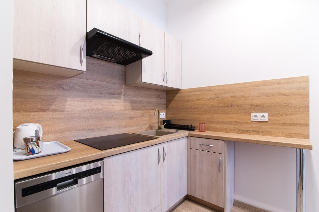 Emilia Apartment *